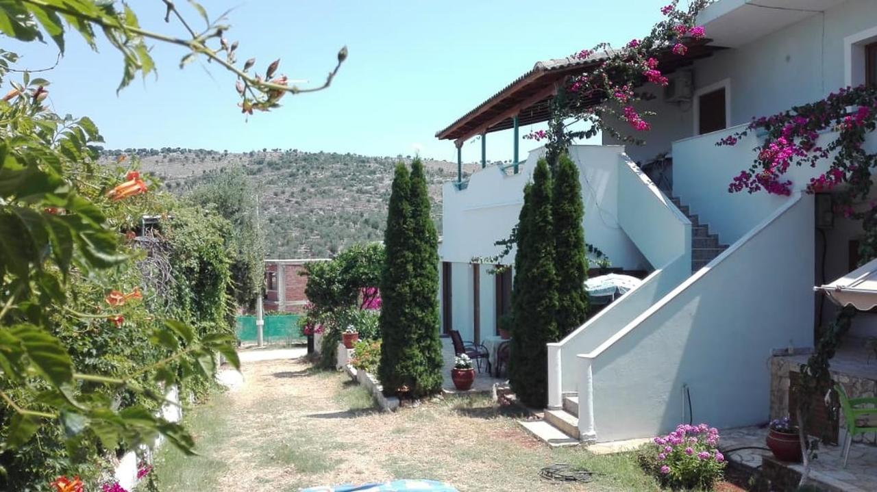 Baci Apartments Ksamil Eksteriør billede