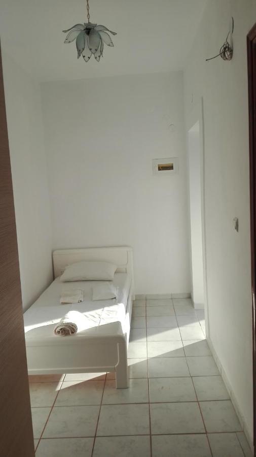 Baci Apartments Ksamil Eksteriør billede