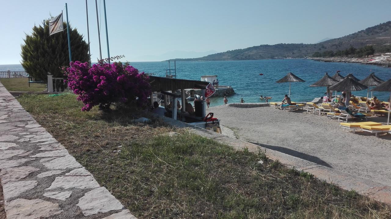 Baci Apartments Ksamil Eksteriør billede